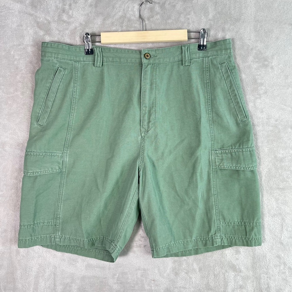 NWT Tommy Bahama Relax Mens Green Cargo Shorts Sz 38 Utility Outdoors Hiking